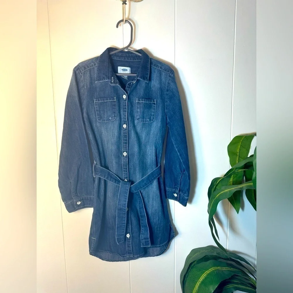Old Navy Girl’s Jean Dress Size Small 6/7 Long Sleeve